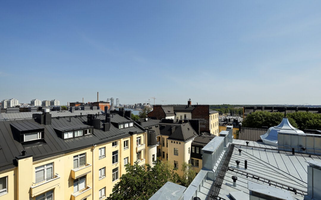 Miten ullakkorakentaminen voi vähentää taloyhtiön kustannuksia?